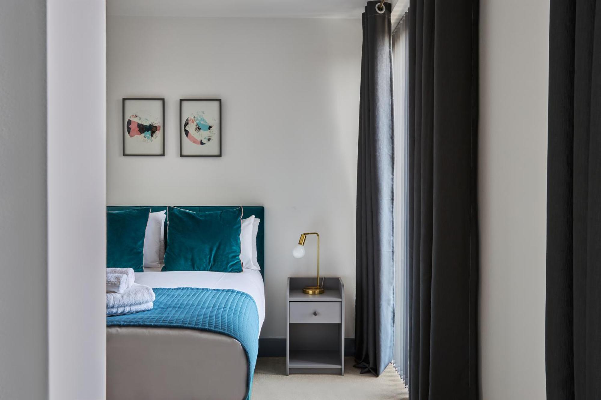 Canning Town By Viridian * Londres